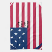 God Bless Our Zuhause: USA Flag Swirl Art Handtuch (Vertikal)