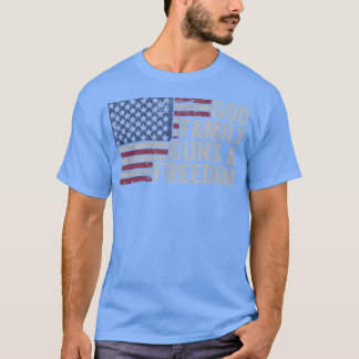 GOD FAMILY GUNS & FREEDOMPro Gun USA Flag 4. J T-Shirt