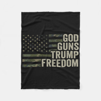 God Guns Trump Freedom - Funny Camouflage Pro Gun Fleecedecke