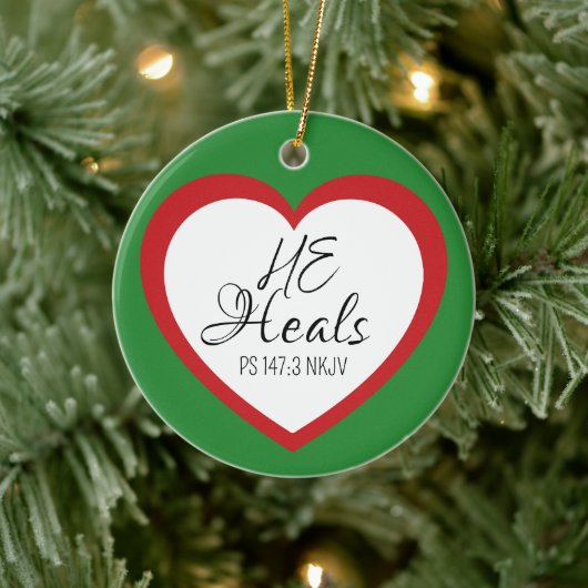 God Heals the Brokenhearted Green Christmas Keramik Ornament (Baum)