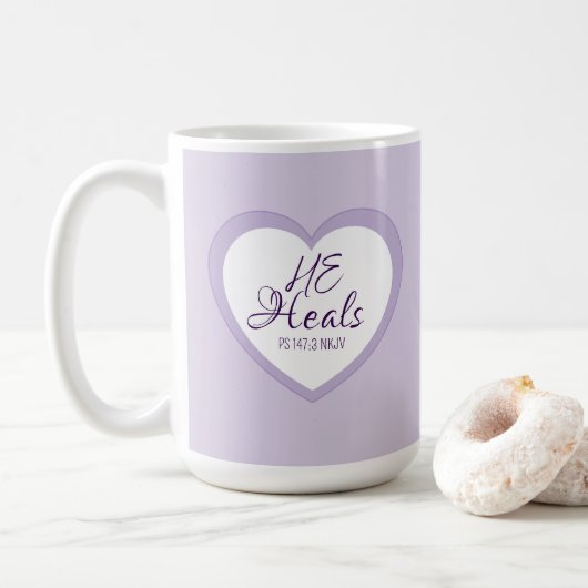 God Heals the Brokenhearted Light Purple Comfort Kaffeetasse (Mit Donut)