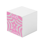 "God Is Love" Pastel Pink Star Personalized Desk Würfel (Vorderseite Schrägansicht)