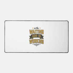 God wirkt Vintage-Faith-Typografie-Shirt_1 Schreibtischunterlage