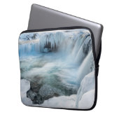 Godafoss Wasserfall, Winter, Island 2 Laptopschutzhülle (Vorderseite Links)