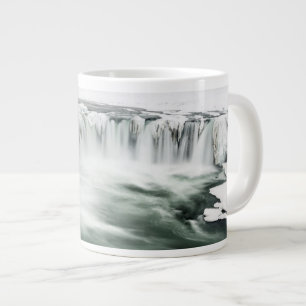 Godafoss Wasserfall, Winter, Island Jumbo-Tasse