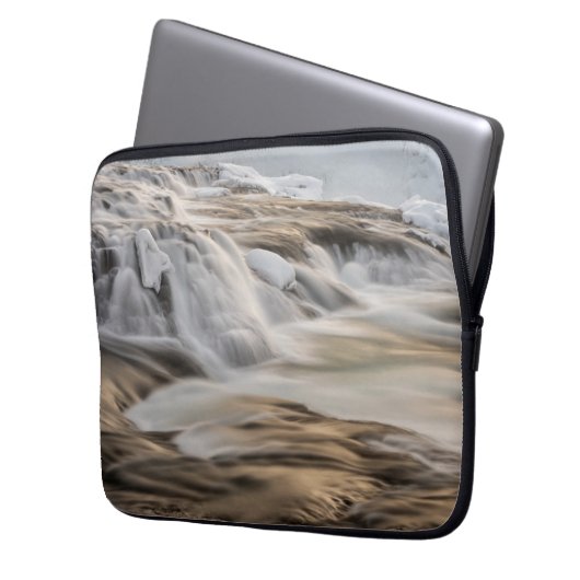 Godafoss Wasserfall, Winter, Island Laptopschutzhülle (Vorderseite Links)