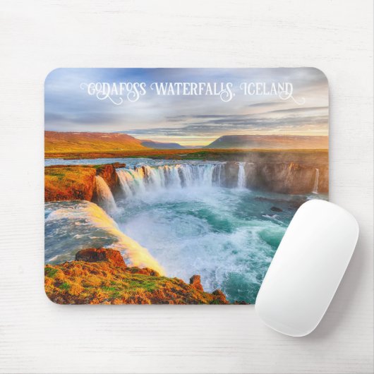 Godafoss-Wasserfälle im benutzerdefinierten Text,  Mousepad (Mit Mouse)