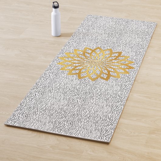 Gold Abstrakte Lotus-Blume auf Black Waves-Muster Yogamatte (Beispiel)