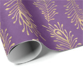 Gold Abstrakte Pfauenfedern auf Lila Geschenkpapier (Rolleneckpunkt)