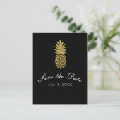 Gold Ananas Black Modern Tropical Save the Date Ankündigungspostkarte (Stehend Vorderseite)