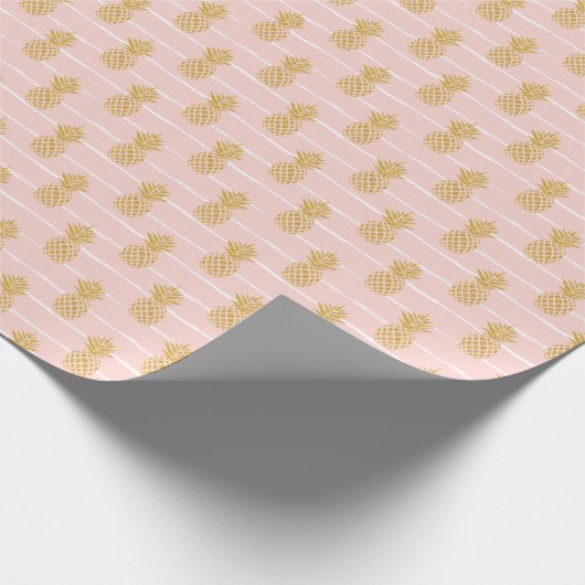 Gold Ananas, gestreift Sommer Hintergrund. Geschenkpapier (Ecke)
