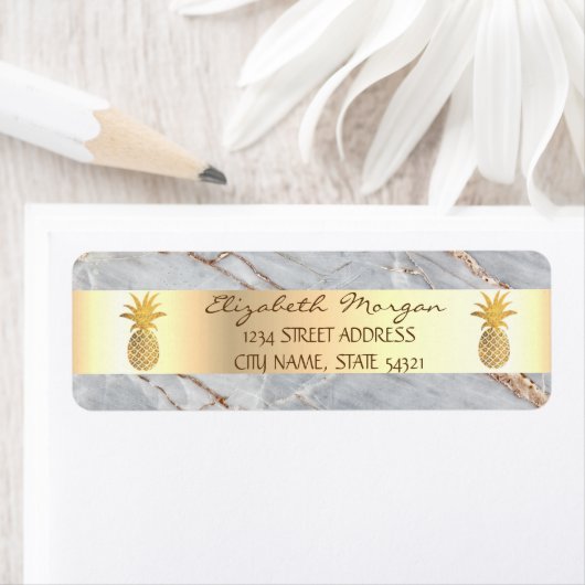 Gold Ananas, graue Marmorplatte (Insitu)