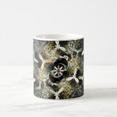 Gold and Silver Flowers Fraktal Kaffeetasse (Mittel)