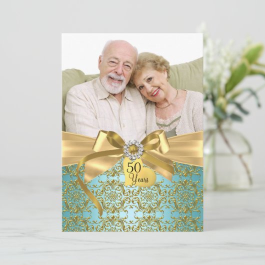 Gold Aquamarin Damask & Bow Foto 50 Jahre Jubiläum Einladung (Stehend Vorderseite)