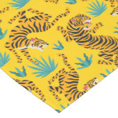 Gold Asian Tiger Pattern Mittelgroßer Tischläufer (Ecke)