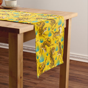 Gold Asian Tiger Pattern Mittelgroßer Tischläufer