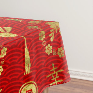 Gold auf rotem glücklichem chinesischem tischdecke