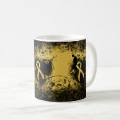 Gold Awareness Ribbon Grunge Herz Kaffeetasse (VorderseiteRechts)
