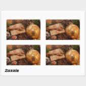 Gold Bauble und Weihnachtsgeschenk Rechteckiger Aufkleber (Blatt)