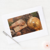 Gold Bauble und Weihnachtsgeschenk Rechteckiger Aufkleber (Umschlag)
