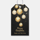 Gold Baubles Weihnachtsschmuck auf Black Fevor Geschenkanhänger (Vorderseite)