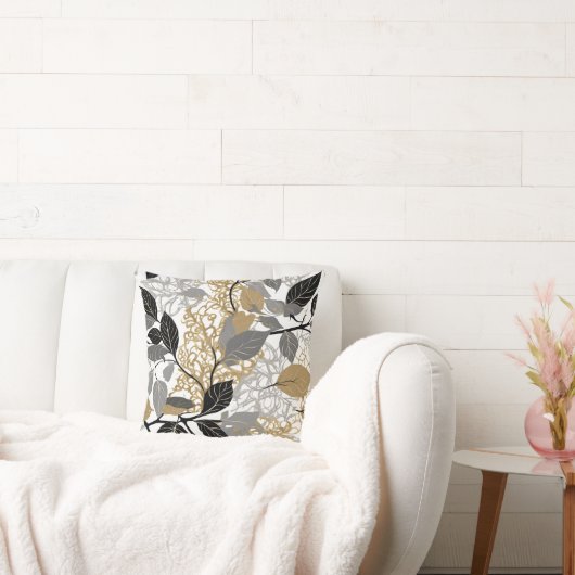 Gold, Black and Grey Leaf Vine Design Kissen (Liege)
