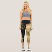 Gold & Black Damask Capri Leggings (Vorderseite)