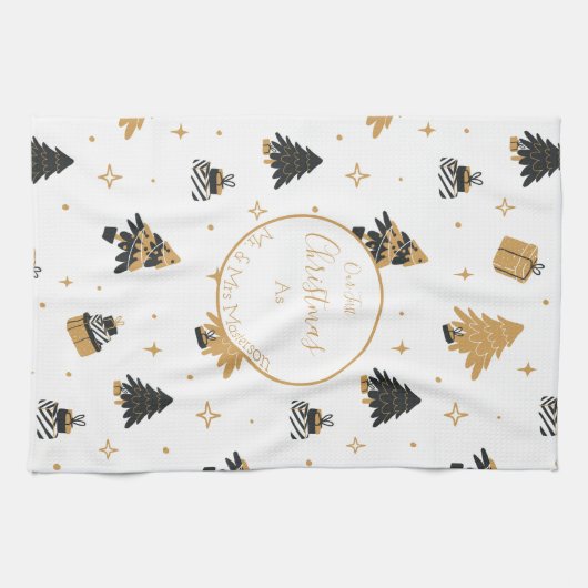 Gold Black First Christmas Tree Muster Custom Geschirrtuch (Horizontal)