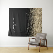 Gold Black Glitzer Script Monogram Girlaname Wandteppich (Beispiel (Horizontal))