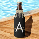 Gold Black Luxe Glitzer Glam Monogram Name Flaschenkühler<br><div class="desc">Monogram Name und Initial Bottle Cooler Gold und Black Sparkle Glitzer. Das macht den perfekten 16 Geburtstag,  Hochzeit,  Brautparty,  Jubiläum,  Babydusche oder Junggeselinnen-Abschied Geschenk für jemanden,  der Lieben glamourösen Luxus und schicke Stile.</div>