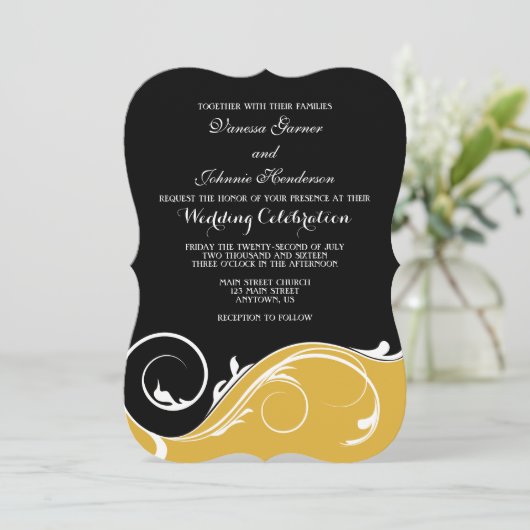 Gold Black Swirl Bracket Wedding Einladungen (Stehend Vorderseite)