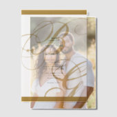 Gold Blue Elegant Script Monogram Wedding Pergament Einladungen (Versatz (Ehepaar))