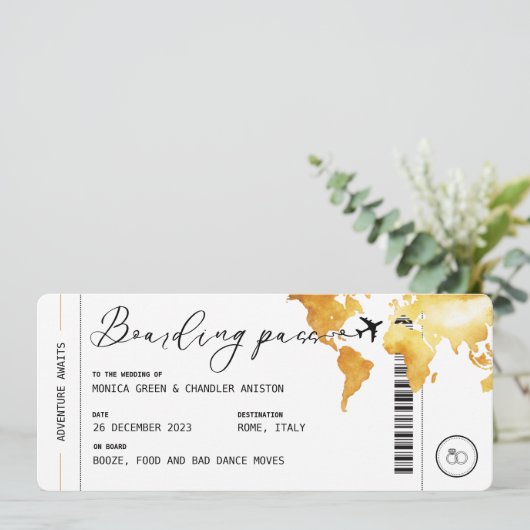 Gold Boarding Pass Hochzeit in Urlaubsort QR-Code Einladung (Stehend Vorderseite)