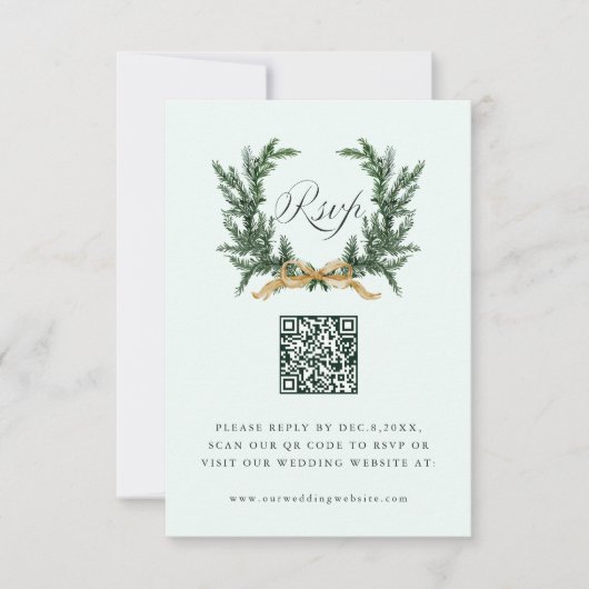 Gold Bow & Green Pine Wreath Wedding QR Code Mint RSVP Karte (Vorderseite)