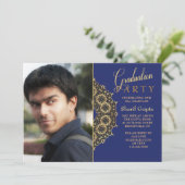 Gold Bracket Foto Abschluss Einladung (Stehend Vorderseite)