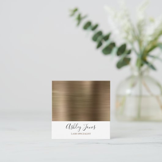 Gold Brushed Metal Monogram Elegantes Skript Quadratische Visitenkarte (Stehend Vorderseite)