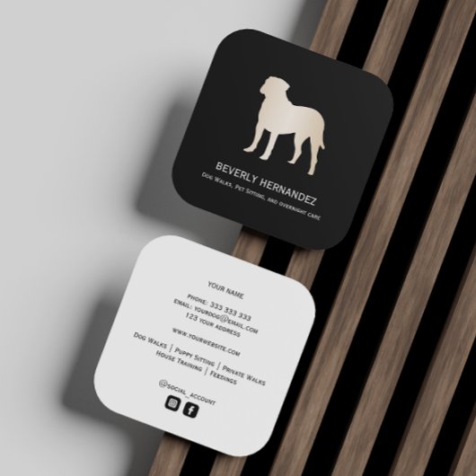 Gold Bullmastiff Dog Walker Trainer Welpe sitzend Quadratische Visitenkarte