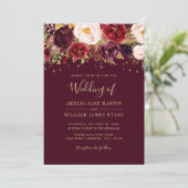 Gold Burgund Sparkling Marsala Hochzeit Einladung (Stehend Vorderseite)