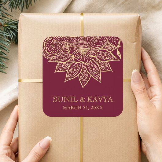 Gold Burgundy Mehendi Henna Indische Gastgeschenk Quadratischer Aufkleber