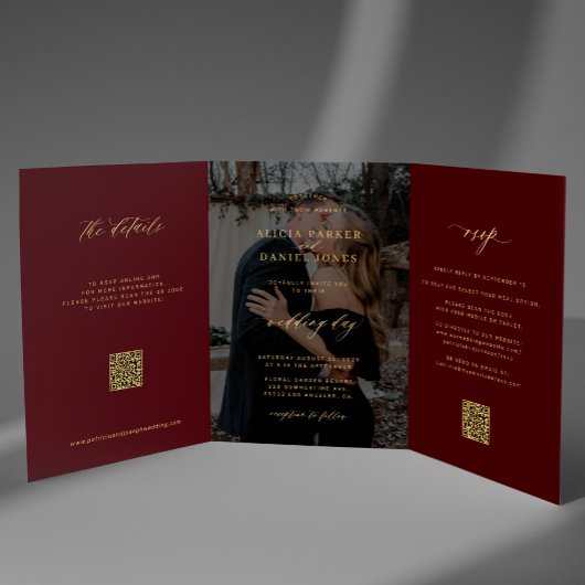 Gold burgundy photo wedding RSVP details QR code  Dreifach Gefaltete Einladung