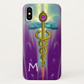 GOLD CADUCEUS MEDIZINISCHES SYMBOL Lila Monogramm Case-Mate iPhone Hülle (Rückseite)