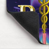 GOLD CADUCEUS REGISTRIERT NURSE SYMBOL Blau Lila Mousepad (Ecke)