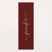 Gold Calligraphy Script Personalized Name Maroon Yogamatte (Vorderseite)
