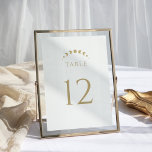 Gold Celestial Moon Wedding Tischnummer<br><div class="desc">Begleiten Sie Ihre Gäste mit den "Gold Celestial Moon Wedding Tischnummern". Vor einem sauberen,  weißen Hintergrund die goldenen Himmelselemente. Die Mondphasen,  die in das Design integriert sind,  symbolisieren das Fortschreiten der Tische und schaffen so eine himmlische Reise für Ihre Gäste.</div>