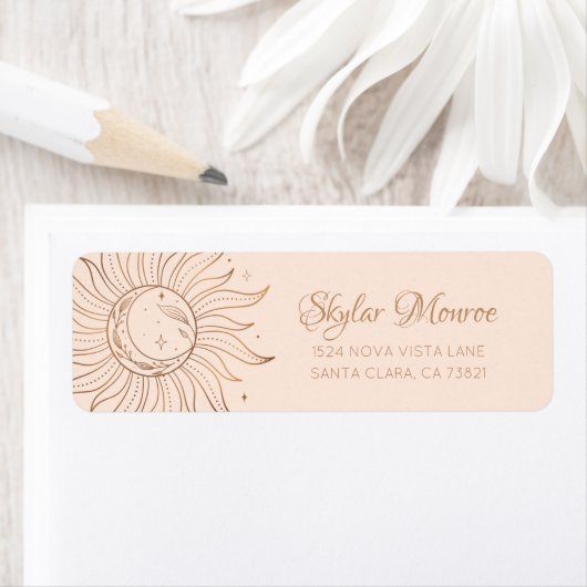 Gold Celestial Sun & Moon auf blütige Rücksendeadr (Insitu)