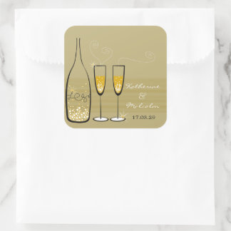 Gold Champagne Bubbly Cheers Stylish Wedding Party Quadratischer Aufkleber