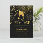 Gold Champagne Toast New Years Party Einladung (Stehend Vorderseite)