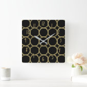 Gold Circles & Black Modern Trendy Chic Quadratische Wanduhr (Zuhause)