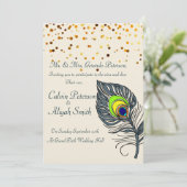 Gold Confetti Peacock Feathers Wedding Einladung (Stehend Vorderseite)