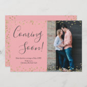 Gold Confetti Pregnancy Announcement Card auf Rosa Ankündigung (Vorne/Hinten)